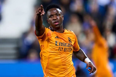 تقارير: الأهلي السعودي وجهة محتملة لفينيسيوس بعقد خيالي